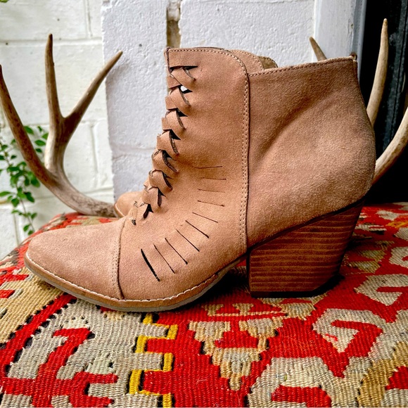 Free People x Matisse western cowboy vegan leather boots almond toe cutout strap - Picture 4 of 4